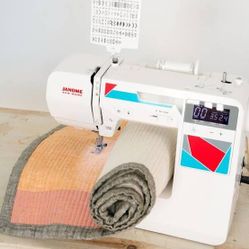 Janome Mod 100Q Quilting/Sewing Machine Brand New in Box