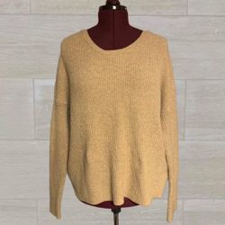 Arizona Jean Co. Yellowish-Gold Tone Long Sleeve Knit Sweater