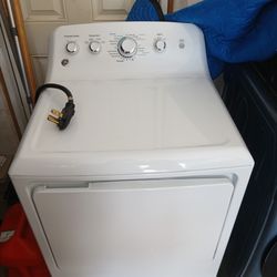 GE Gas Dryer 4 Prong Plug Like New