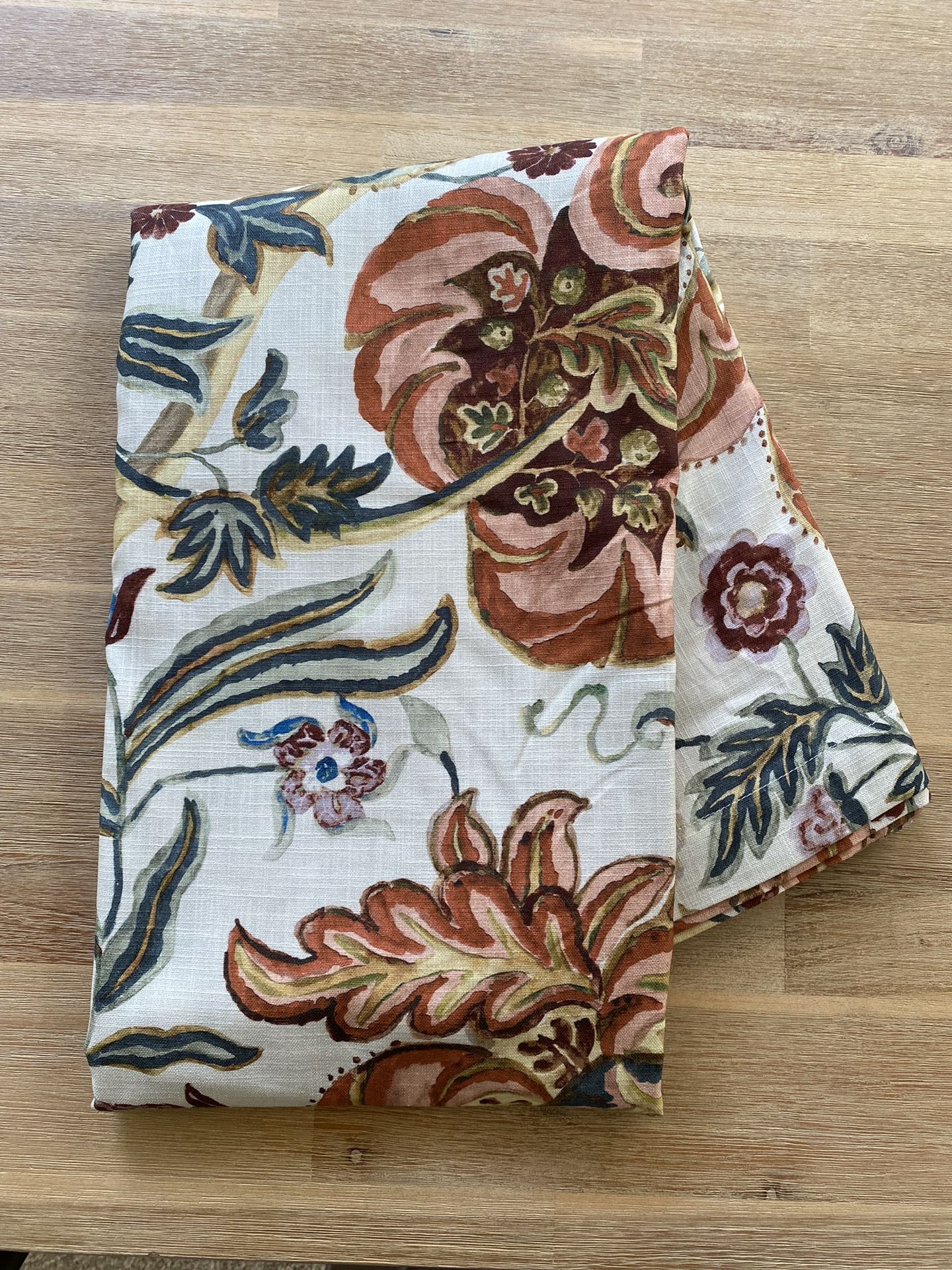Pottery Barn Eleanor Painted Palampore Organic Cotton Rectangular Tablecloth - $50