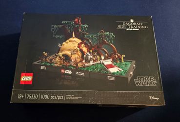 Star Wars set # 75330 Dagobah Jedi Training