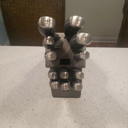 Henckle Knife Block