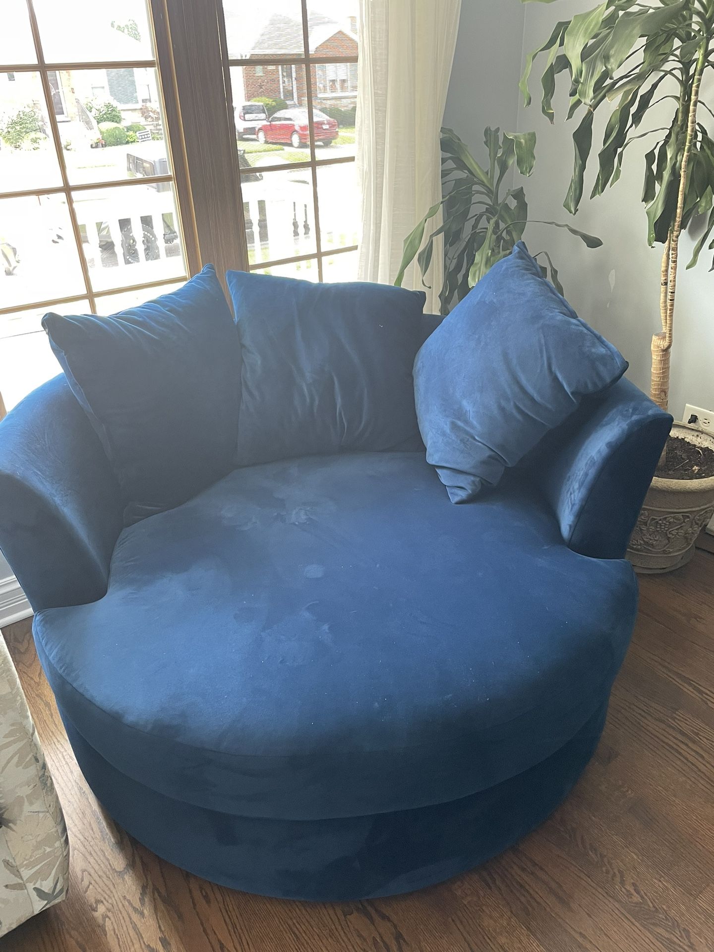 Z Gallery Chair