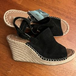 TOMS Wedge Women’s Size 11