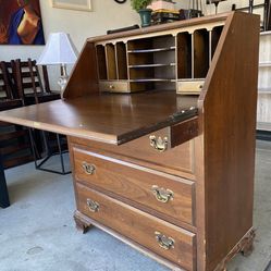 Dresser Desk