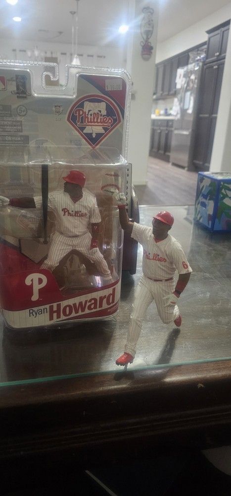 2010 McFarlane SportsPicks MLB Philadelphia Phillies Ryan Howard