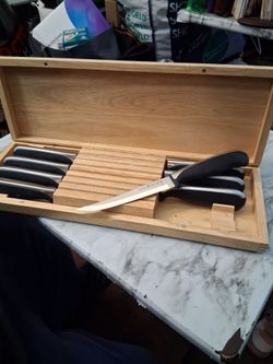 Kitchen knives  J.A. HENCKELS INTERNATIONAL