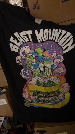 Beast Mountain Graphic T-Shirt Black