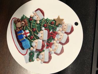 7 person Christmas ornament