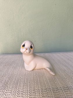 White baby seal trinket figurine Oxford made in Mexico