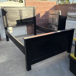 Full Wood Bed