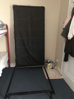 Twin bed base and spring box like new