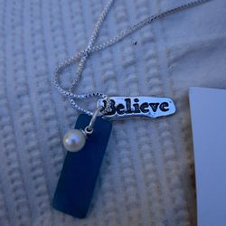 Vantel Pearl Necklace 