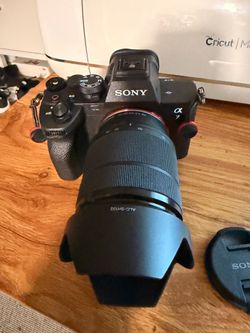 Sony A7IV  w/ 28-70 OSS Kit lens