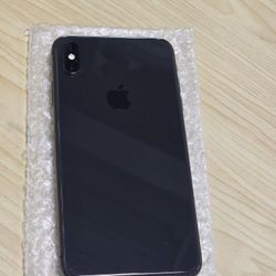 IPHONE XS MAX 64GB UNLOCKED. PRICE IS FIRM.  DESBLOQUEADO. EL PRECIO ES FIRME. 