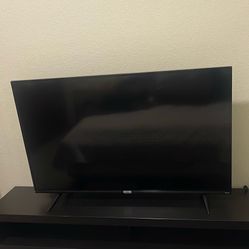 TCL 50″ 4K Roku Smart TV — like new 