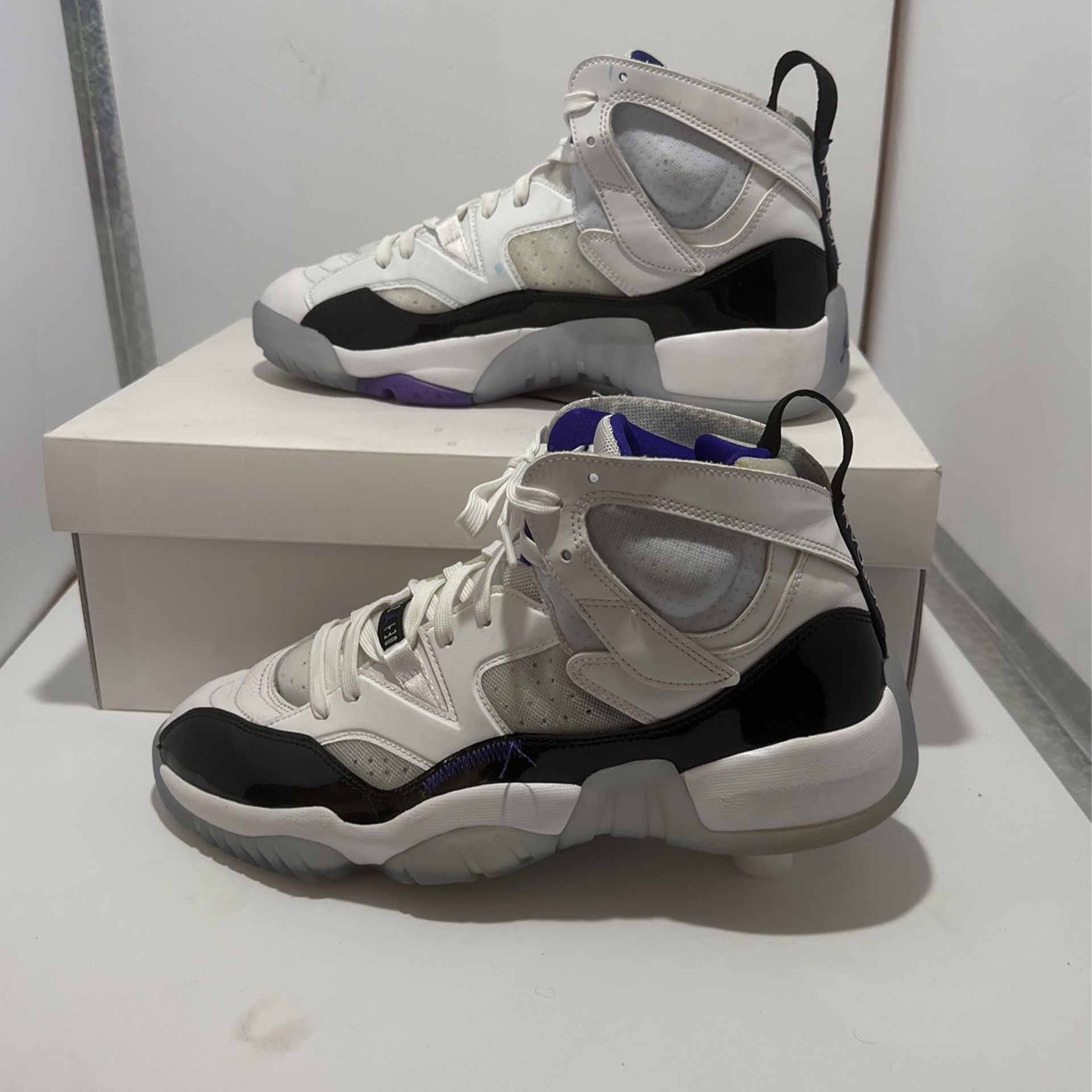 Jordan Jump man Two Trey 9.5