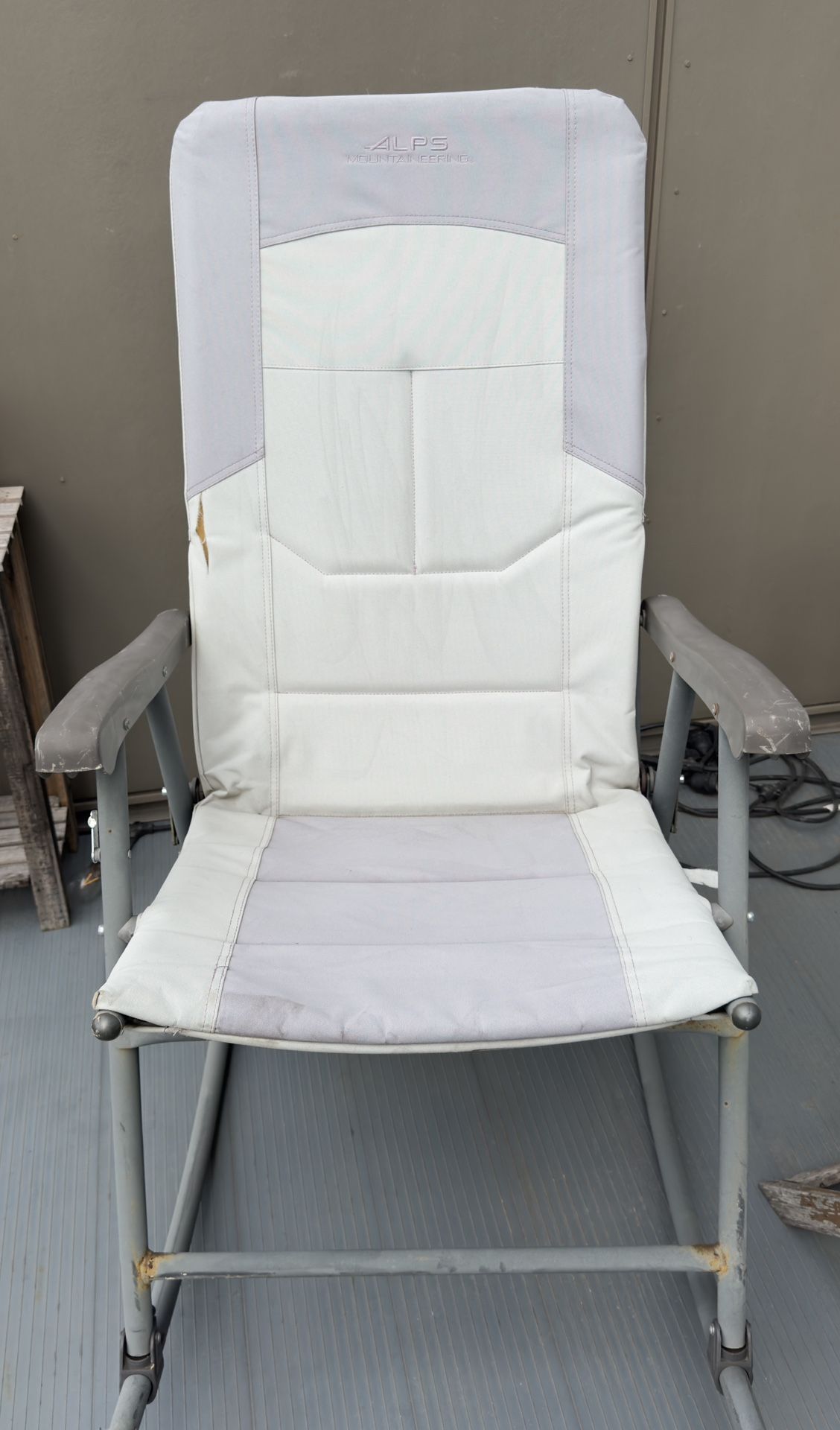 ALPS Foldable Rocking Chair