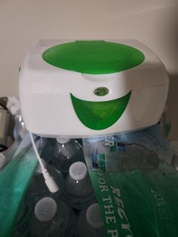 Baby wipes warmer