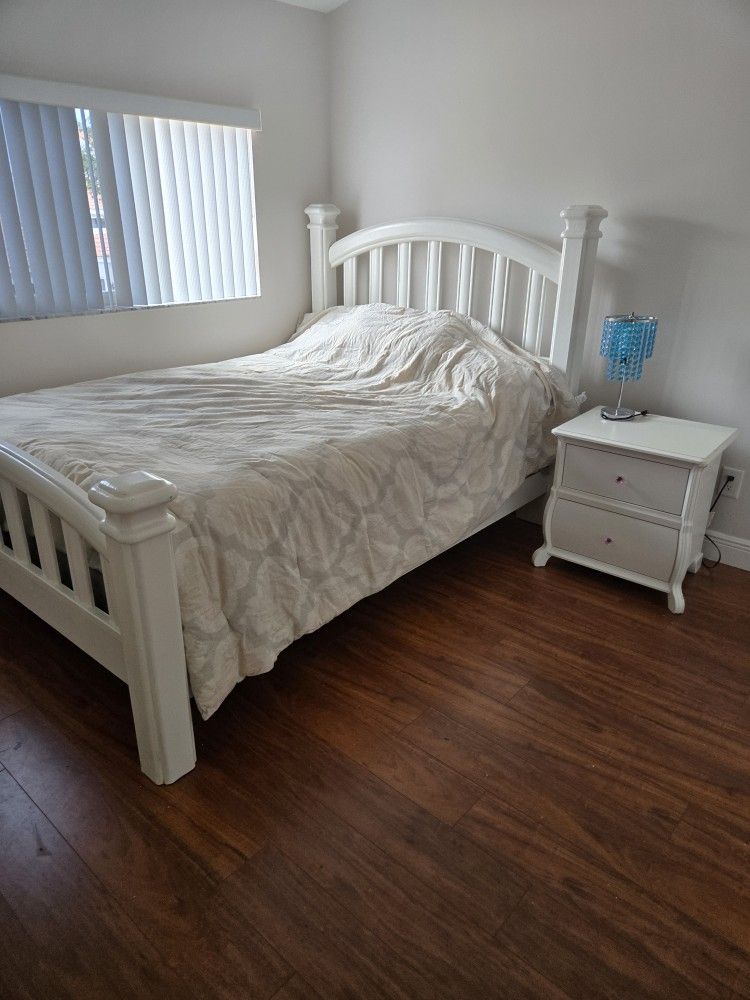 3x Bedrooms For Sale