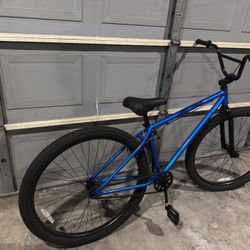 CREW BIKE CO  29" BMX BIKE