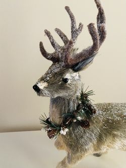 🦌 BRAND NEW! Pier 1 Standing Deer Figurine with Wreath & Garland – 18”
