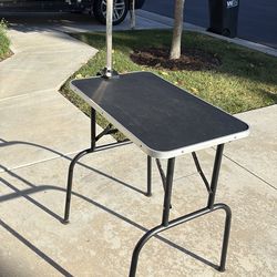 Grooming  Table