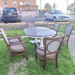 Table With 6chairs 