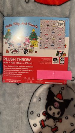 Hello kitty snow globe christmas throw blanket