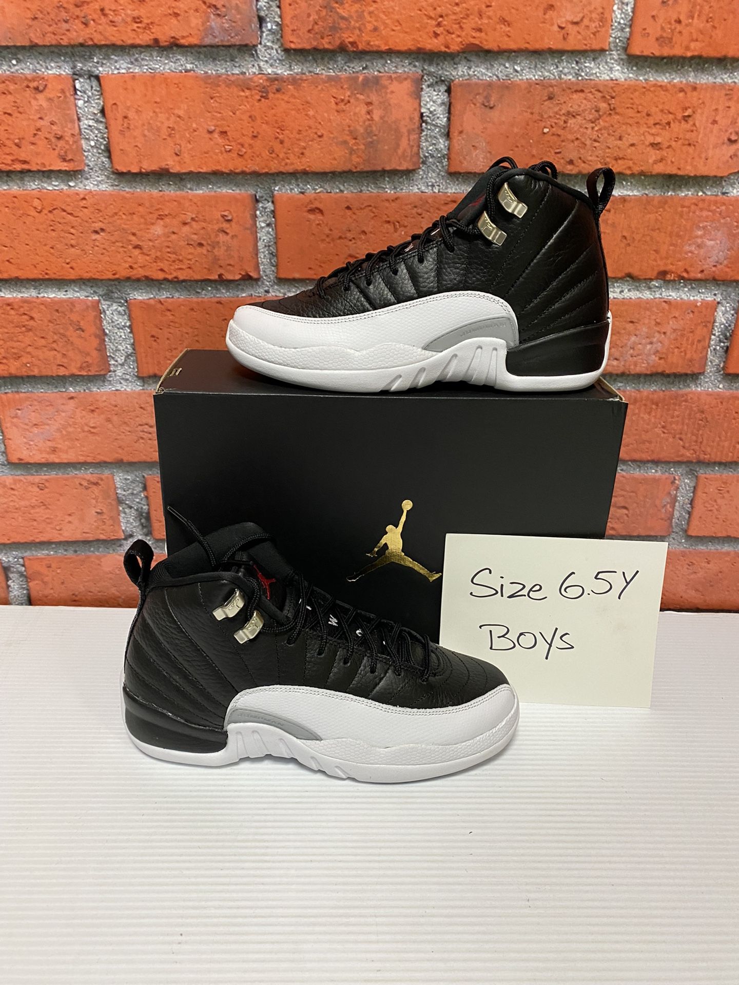 Nike Air Jordan 12 Retro ‘Playoffs 2022’ Size 6.5Y (GS)