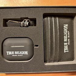 True Religion Cardholder & AirPod Case Gift Set – New in Box