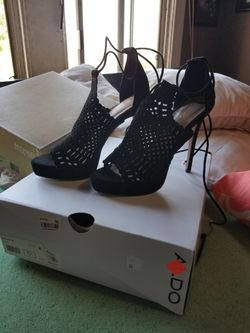 Aldo size 6 heels only used once