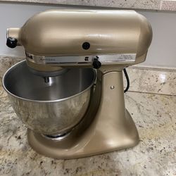 Kitchen aide Mixer