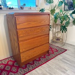 Vintage Mid Century Solid Wood Oak 4 Drawer Dresser with Rounded Edges