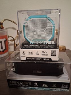 2 new outdoor waterproof Bluetooth speakers