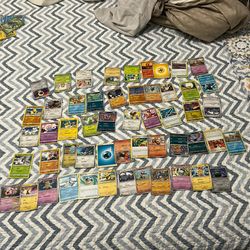 53 POKEMON CARDS