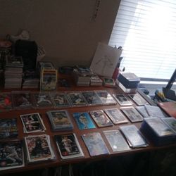 Raw Major League Baseball Cards Rookie Cards Dillon Cruz Jackson Holiday La Delacruz Paul Skeens Connor Griffin Rookie Sasaki Julio Rodriguez ect....