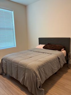 Upholstered Platform Bed