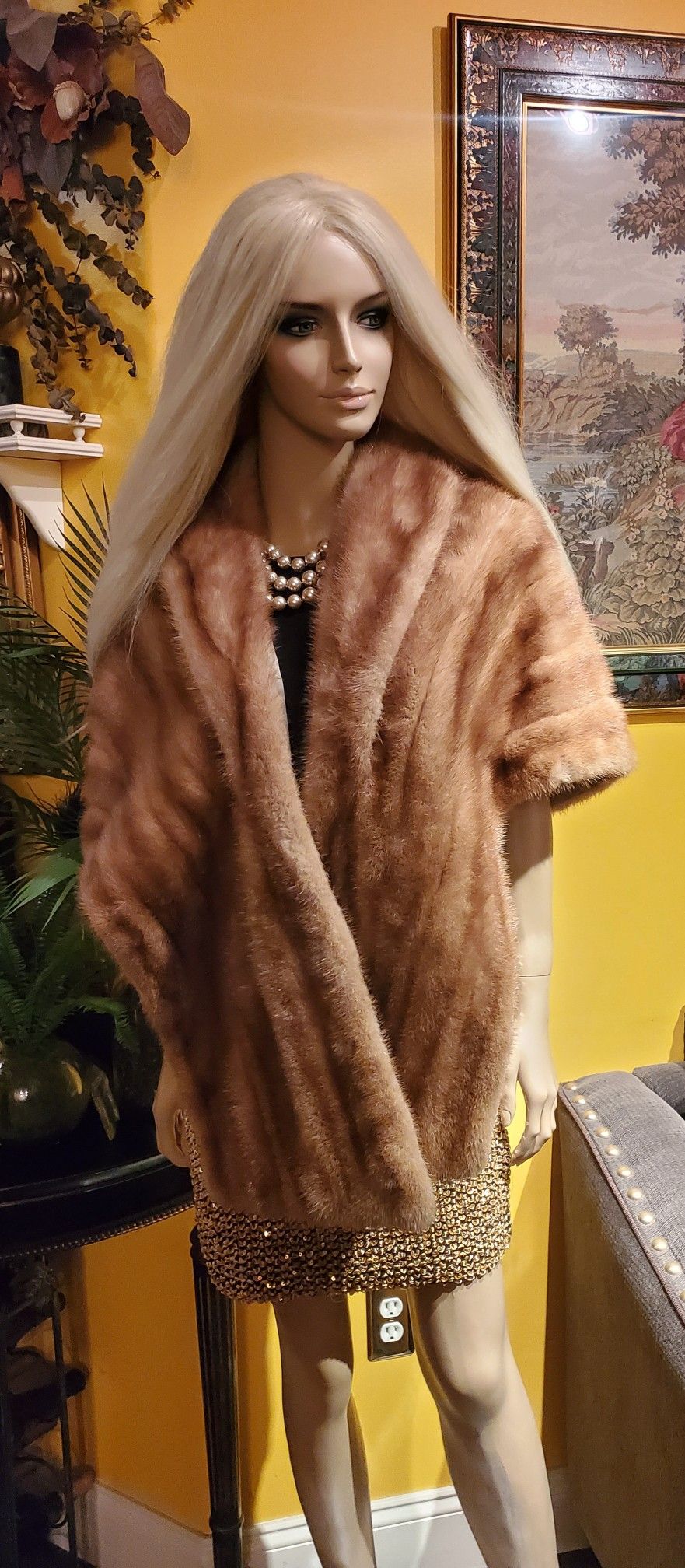 Chic Genuine Mink Fur Shawl Cape