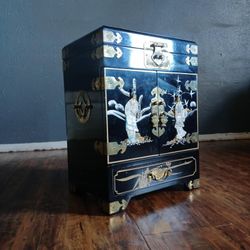 Vintage Asian Black Lacquer Enamel Jewelry Box