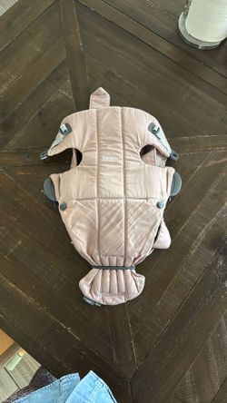 BabyBjörn Mini Baby Carrier – Light Pink – Excellent Condition