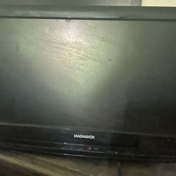 Magnavox Display/ Monitor 18’ Screen