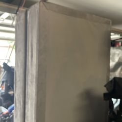 2 Twin XL, Together King Bed Riser.