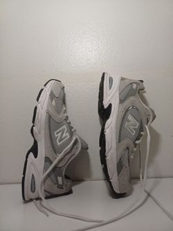 NEW BALANCE #530