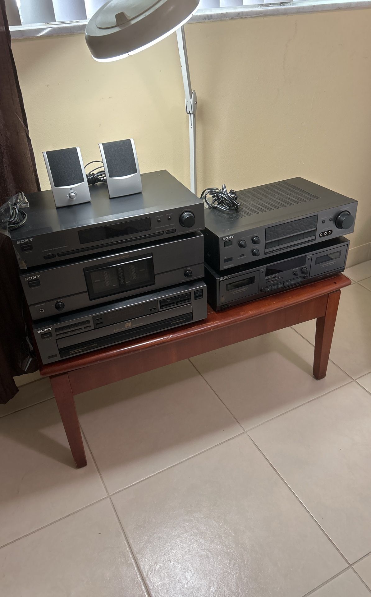 Sony 5 Pc Stereo System