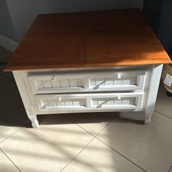 Coffee Table & Side Table