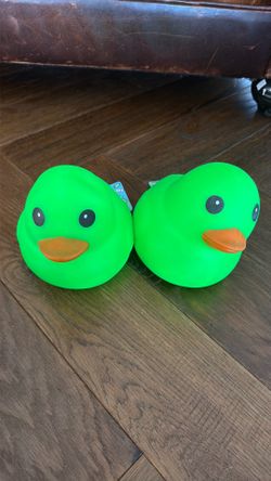 2 Laffy Quack Duck Squishy’s