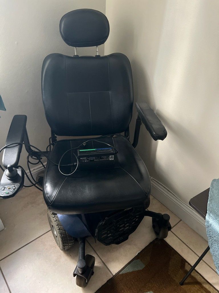 Electric Wheelchair