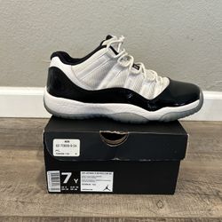 Air Jordan Retro 11 Low Concord (GS), Size 7Y (used)