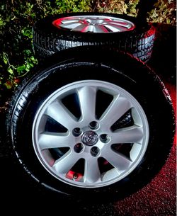Toyota Camry 5 Lug Wheels and new Michelin All Season Tires